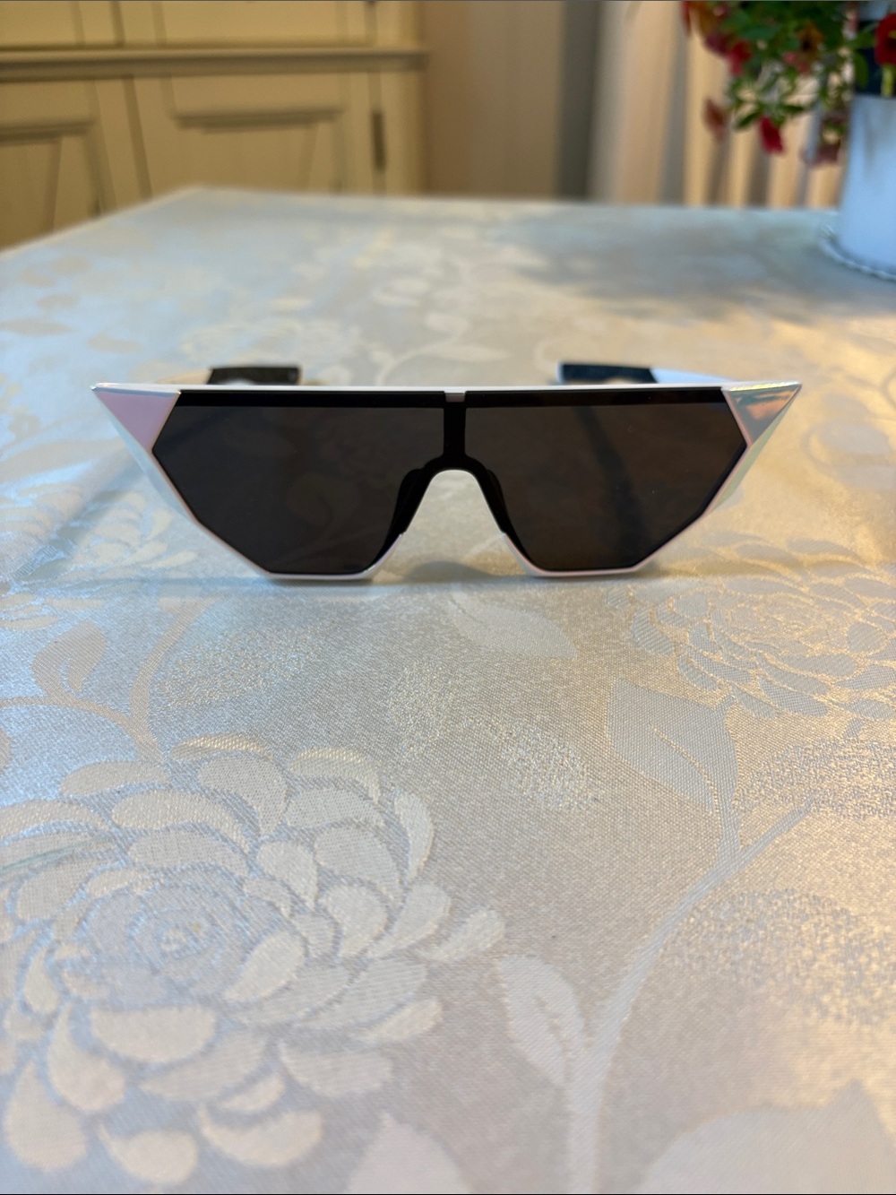 Pit Viper The Pearl Showroom lens Smoke  Brand New